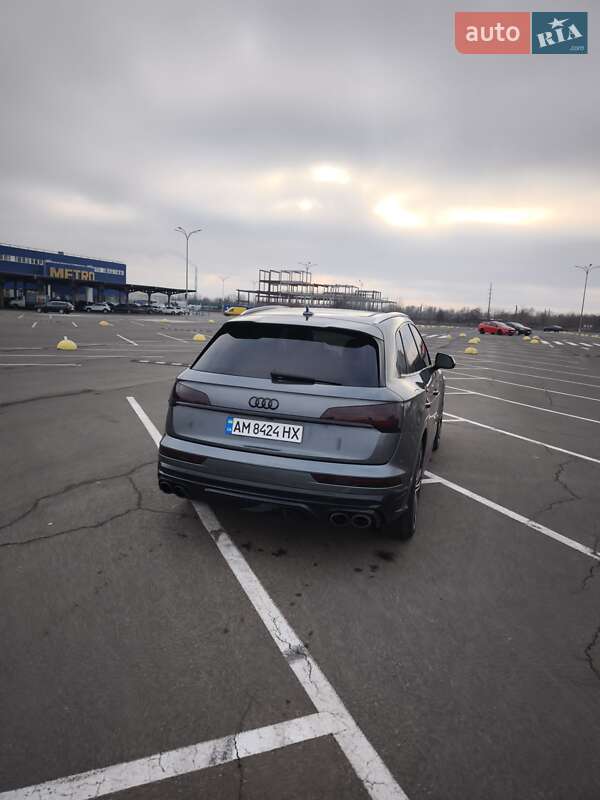 Внедорожник / Кроссовер Audi SQ5 2018 в Киеве