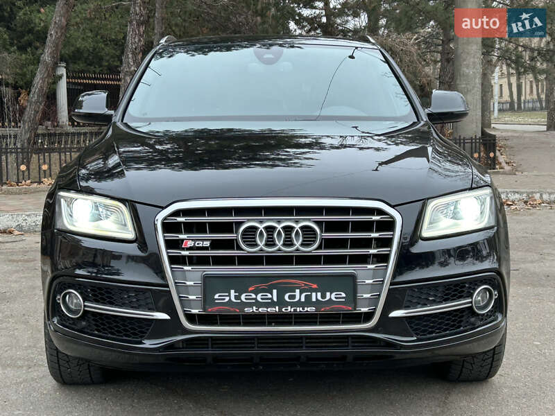 Позашляховик / Кросовер Audi SQ5 2015 в Миколаєві