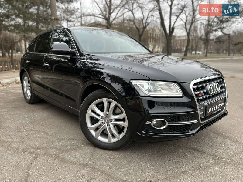 Audi SQ5 2015