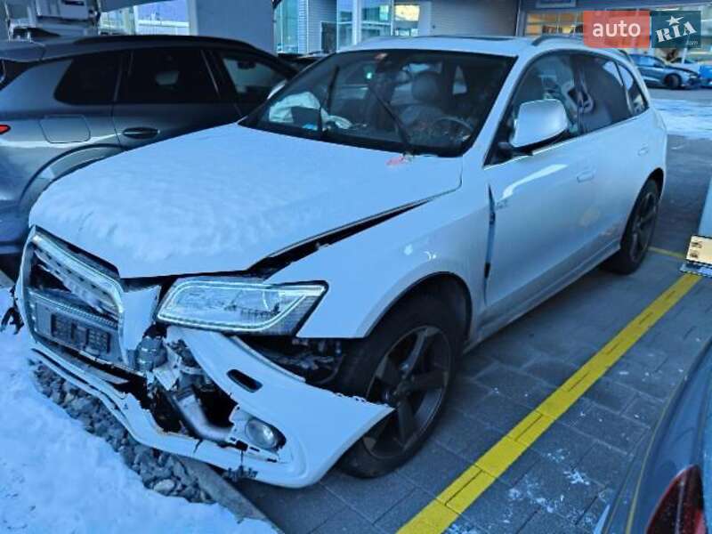 Позашляховик / Кросовер Audi SQ5 2014 в Бродах