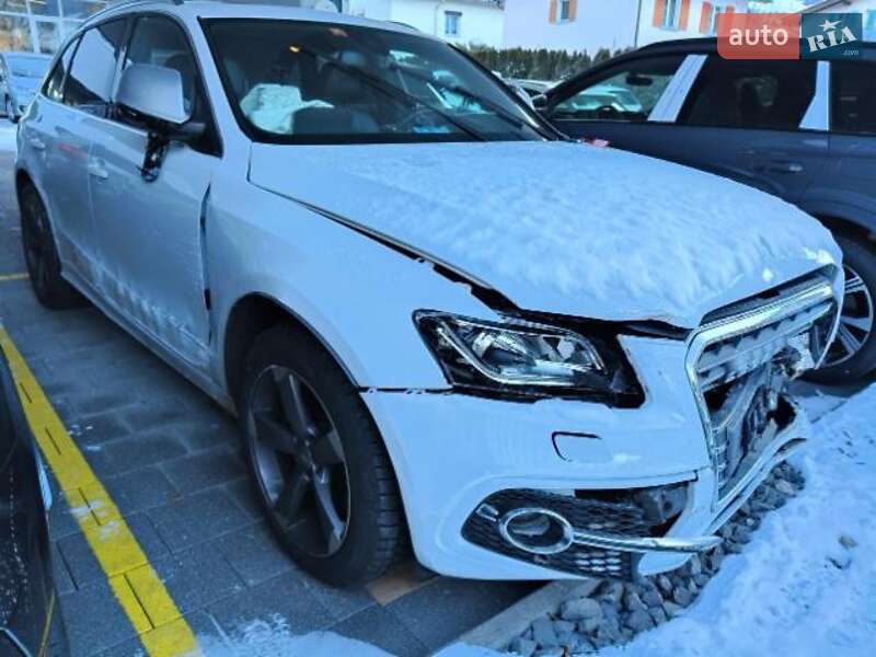Позашляховик / Кросовер Audi SQ5 2014 в Бродах