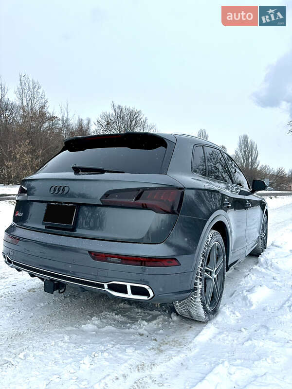 Позашляховик / Кросовер Audi SQ5 2018 в Дніпрі