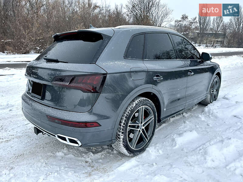 Позашляховик / Кросовер Audi SQ5 2018 в Дніпрі