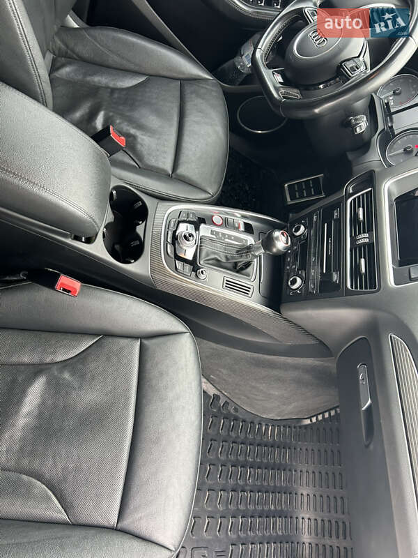 Позашляховик / Кросовер Audi SQ5 2016 в Києві