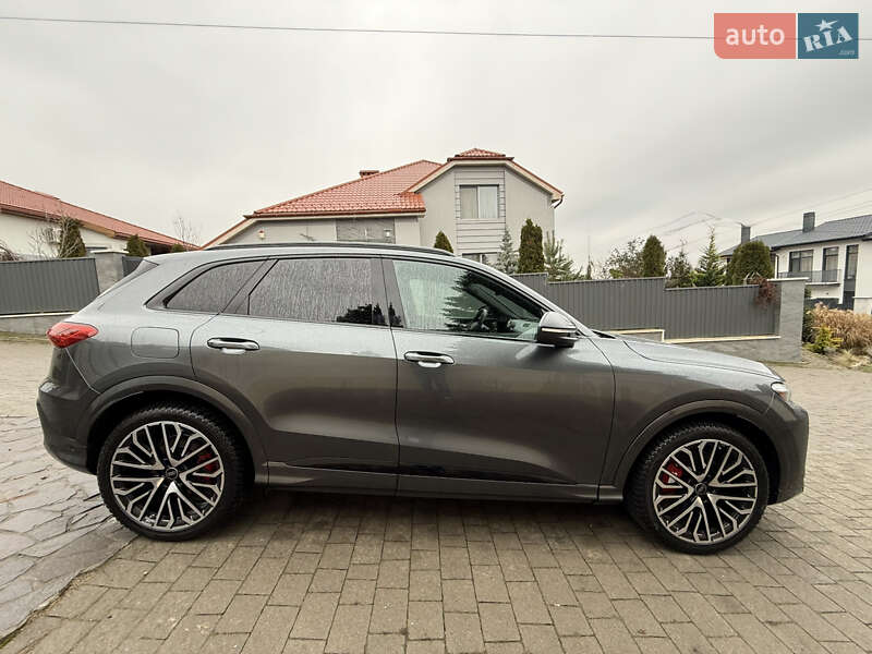 Позашляховик / Кросовер Audi SQ5 2025 в Ужгороді