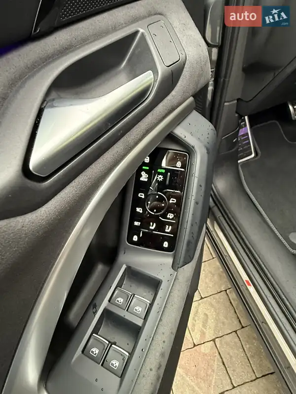 Audi SQ5 2025 VIN WA125AGU2S2012323 фото оголошення 44 з 115