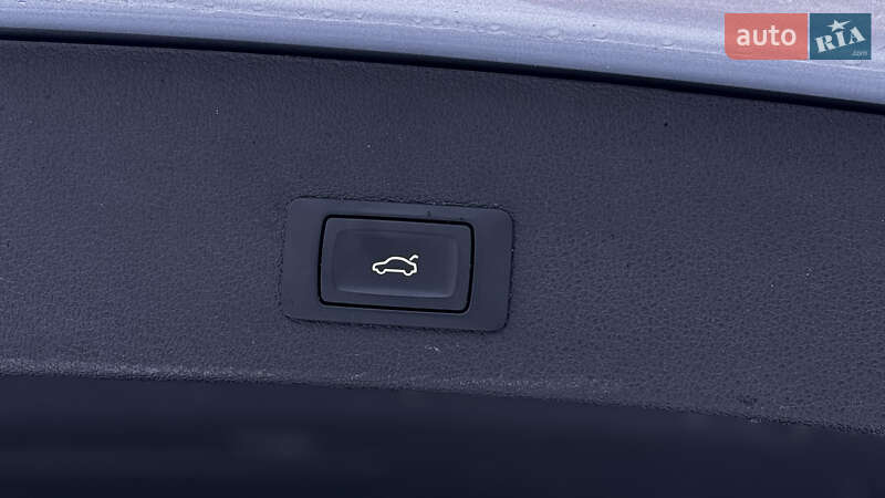 Внедорожник / Кроссовер Audi SQ5 2016 в Киеве фото 17 Внедорожник / Кроссовер Audi SQ5 2016 в Киеве