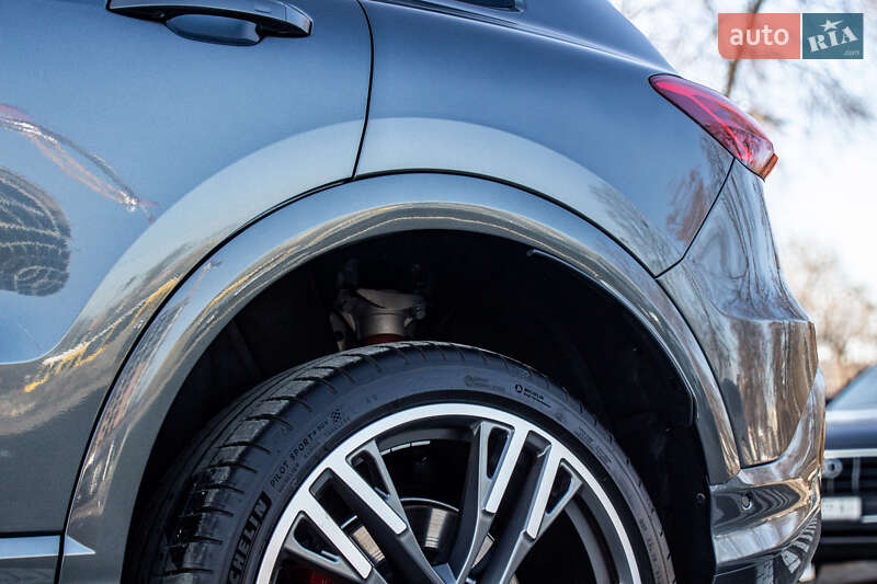 Внедорожник / Кроссовер Audi SQ5 2025 в Львове