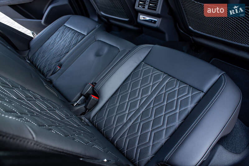 Внедорожник / Кроссовер Audi SQ5 2025 в Львове