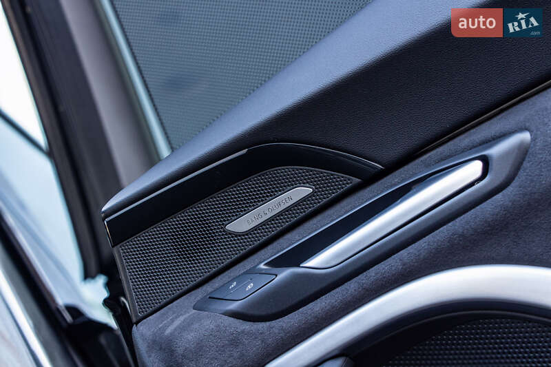 Внедорожник / Кроссовер Audi SQ5 2025 в Львове