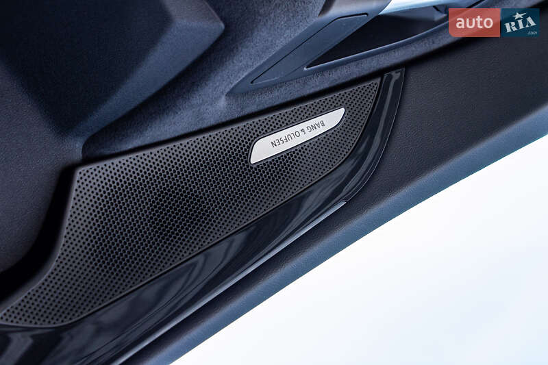 Внедорожник / Кроссовер Audi SQ5 2025 в Львове