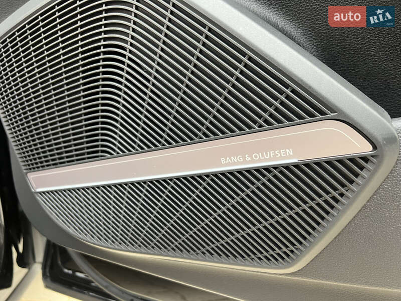 Позашляховик / Кросовер Audi SQ5 2020 в Одесі фото 31 Позашляховик / Кросовер Audi SQ5 2020 в Одесі