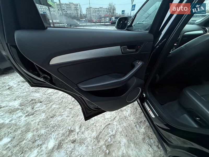 Внедорожник / Кроссовер Audi SQ5 2014 в Киеве