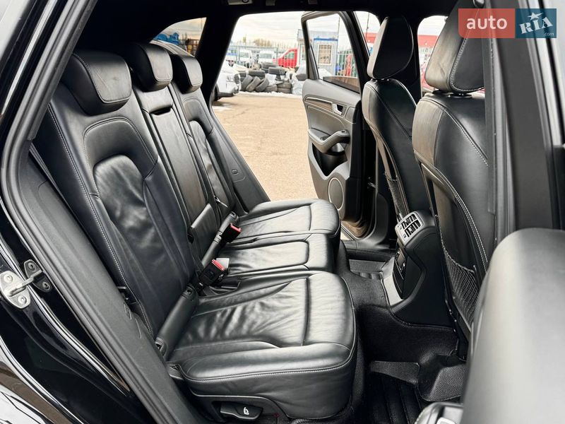 Внедорожник / Кроссовер Audi SQ5 2015 в Киеве