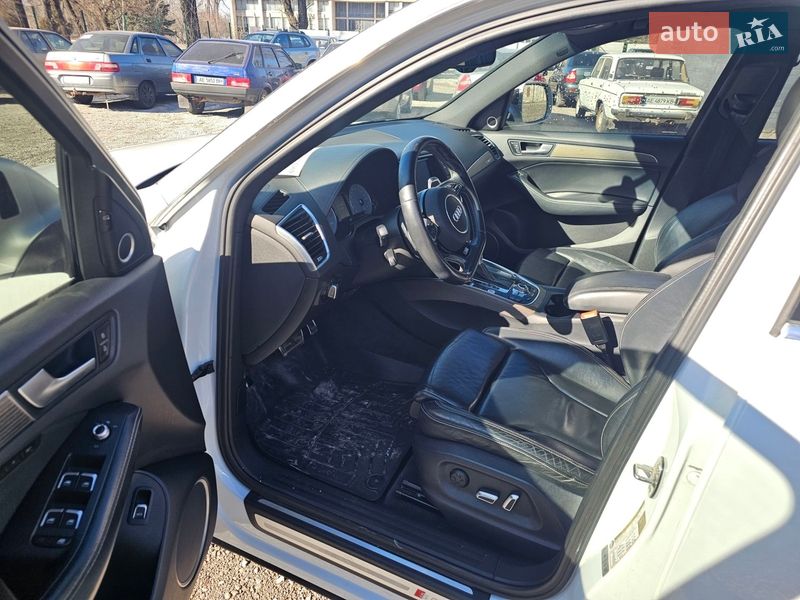 Внедорожник / Кроссовер Audi SQ5 2014 в Каменском