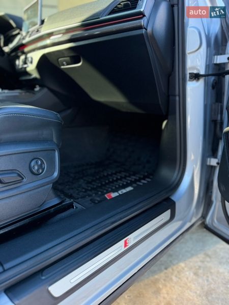 Внедорожник / Кроссовер Audi SQ5 2018 в Львове