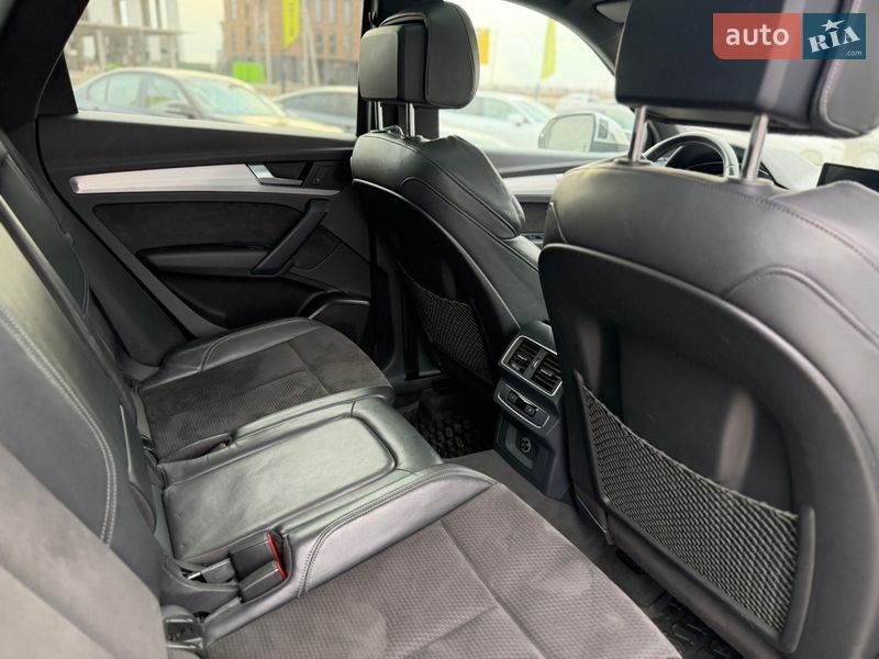 Внедорожник / Кроссовер Audi SQ5 2019 в Львове
