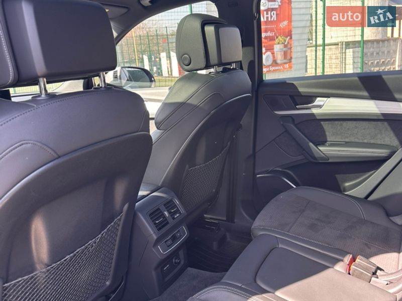 Внедорожник / Кроссовер Audi SQ5 2021 в Киеве