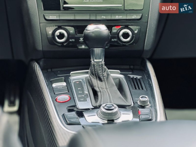 Внедорожник / Кроссовер Audi SQ5 2014 в Кременчуге