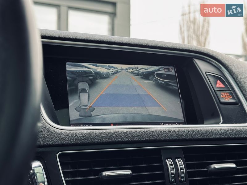 Внедорожник / Кроссовер Audi SQ5 2014 в Кременчуге