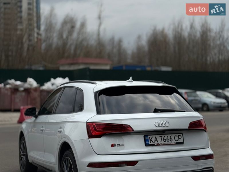 Позашляховик / Кросовер Audi SQ5 2020 в Києві