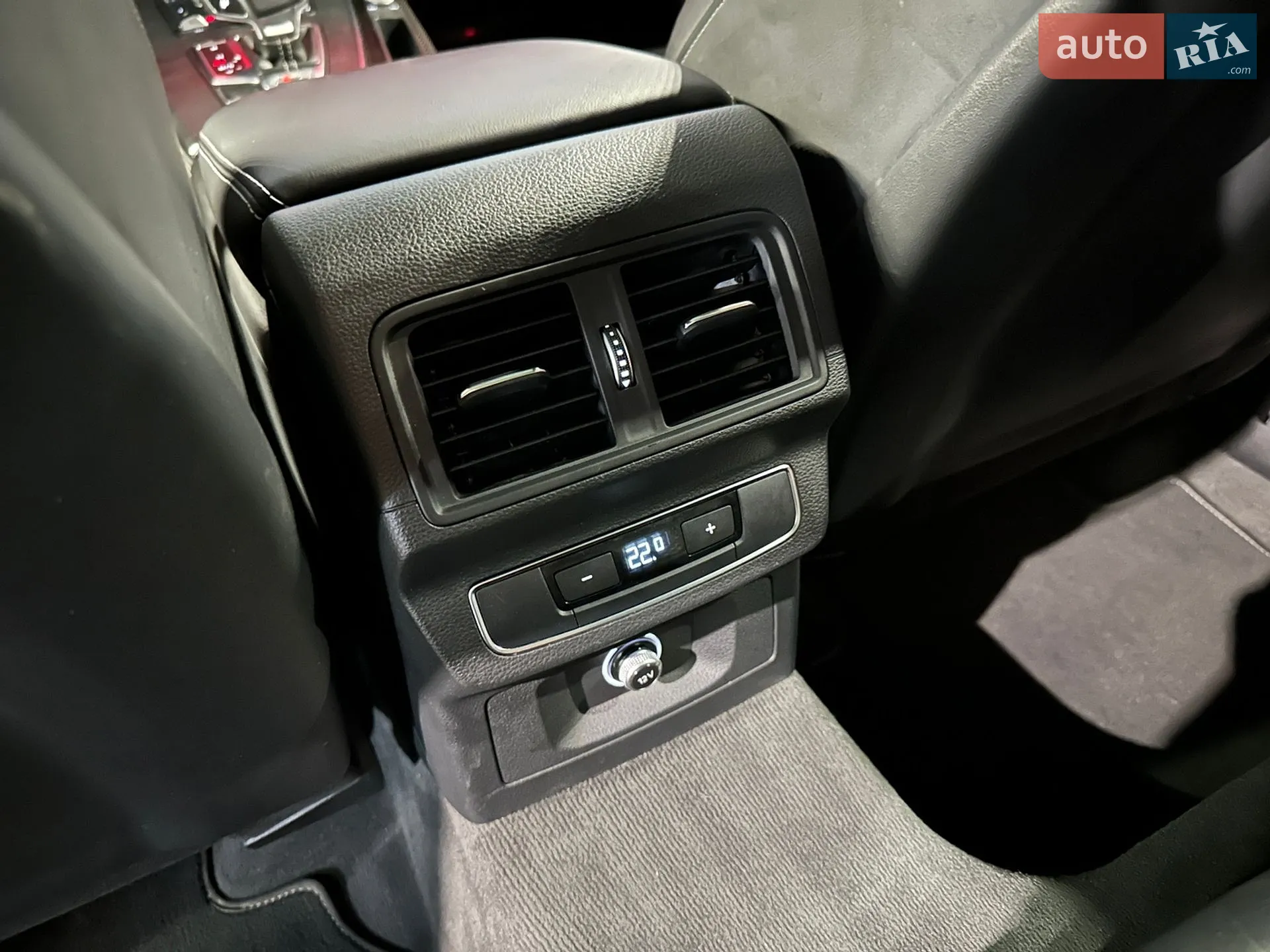 2020 Audi SQ5 - мініатюра 13