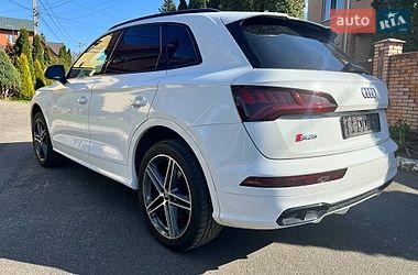 Внедорожник / Кроссовер Audi SQ5 2019 в Киеве