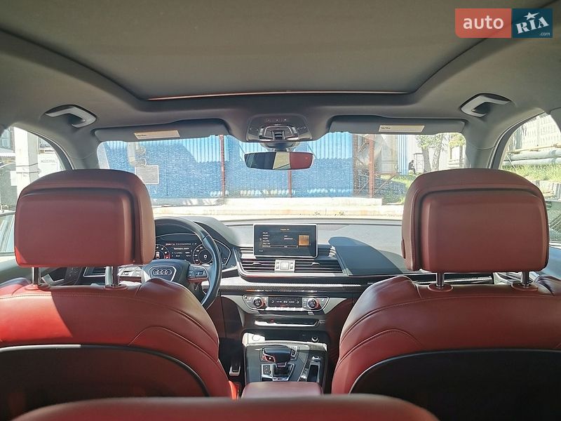 Внедорожник / Кроссовер Audi SQ5 2019 в Киеве