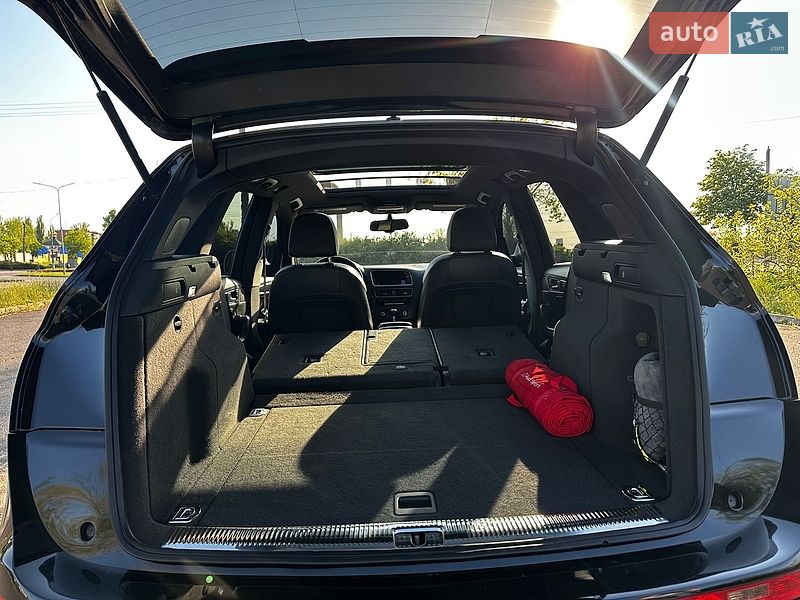 Внедорожник / Кроссовер Audi SQ5 2013 в Кривом Роге