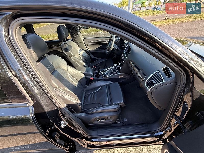 Внедорожник / Кроссовер Audi SQ5 2013 в Кривом Роге