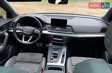 Внедорожник / Кроссовер Audi SQ5 2017 в Киеве