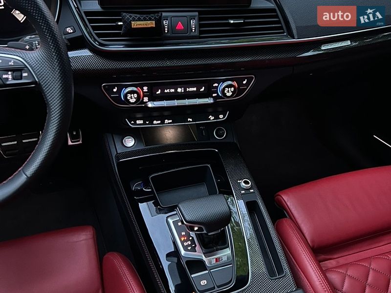 Позашляховик / Кросовер Audi SQ5 2020 в Києві