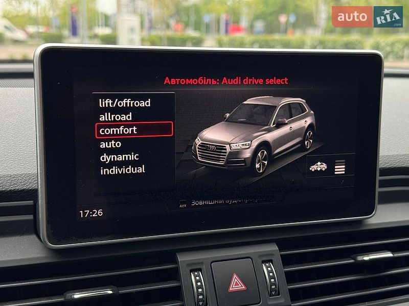Внедорожник / Кроссовер Audi SQ5 2019 в Киеве