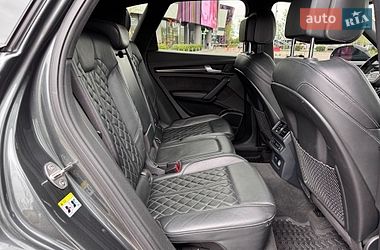Внедорожник / Кроссовер Audi SQ5 2019 в Киеве