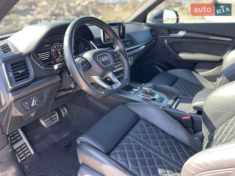 Внедорожник / Кроссовер Audi SQ5 2019 в Ровно