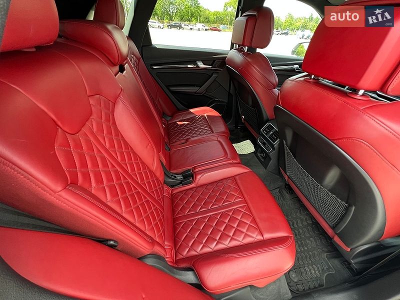 Внедорожник / Кроссовер Audi SQ5 2017 в Днепре