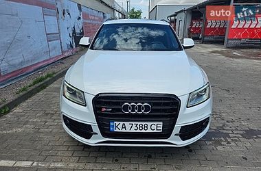Внедорожник / Кроссовер Audi SQ5 2015 в Киеве