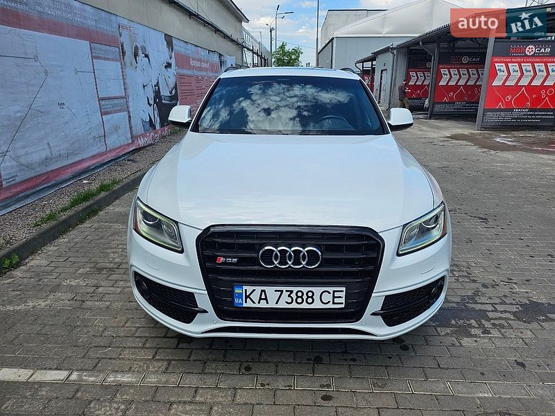 Audi SQ5 2015