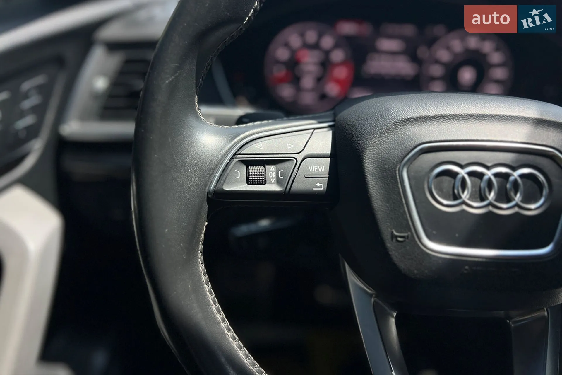 2018 Audi SQ5 - мініатюра 12