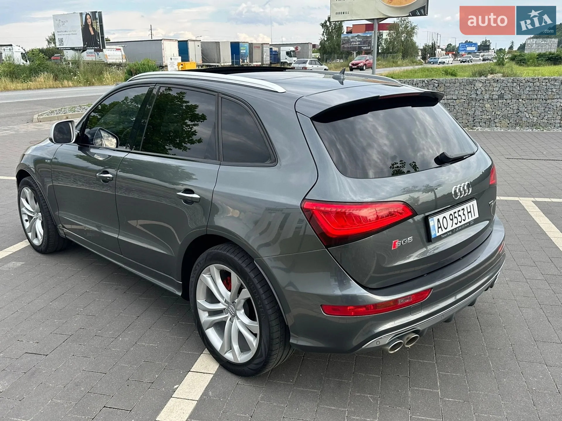 2015 Audi SQ5 - мініатюра 8