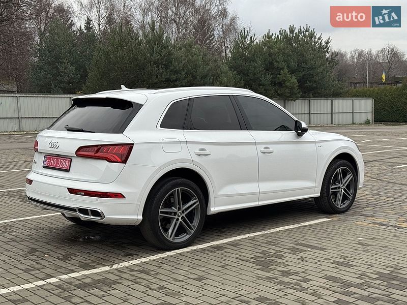 Внедорожник / Кроссовер Audi SQ5 2018 в Луцке