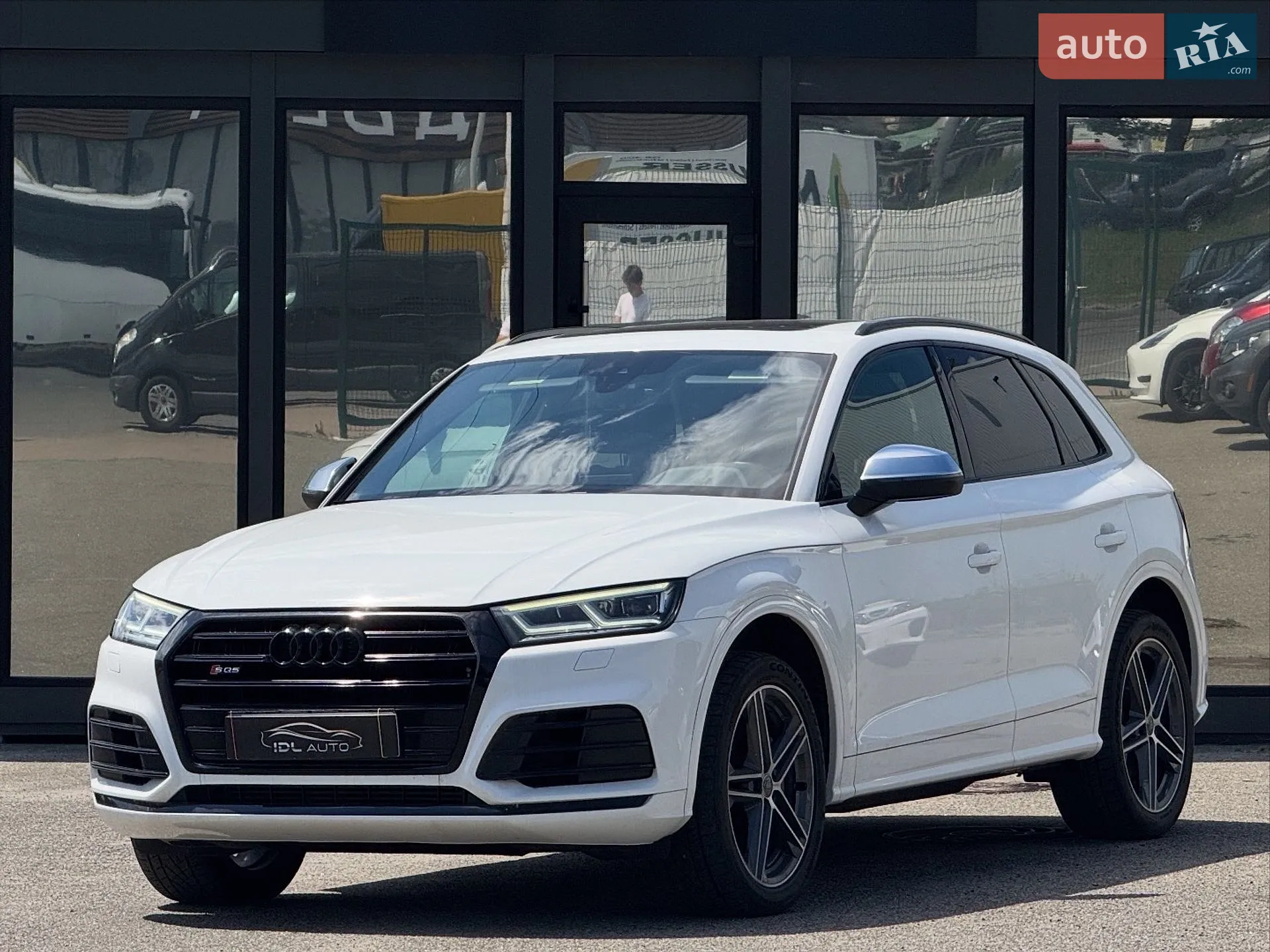 2019 Audi SQ5 - фото 1