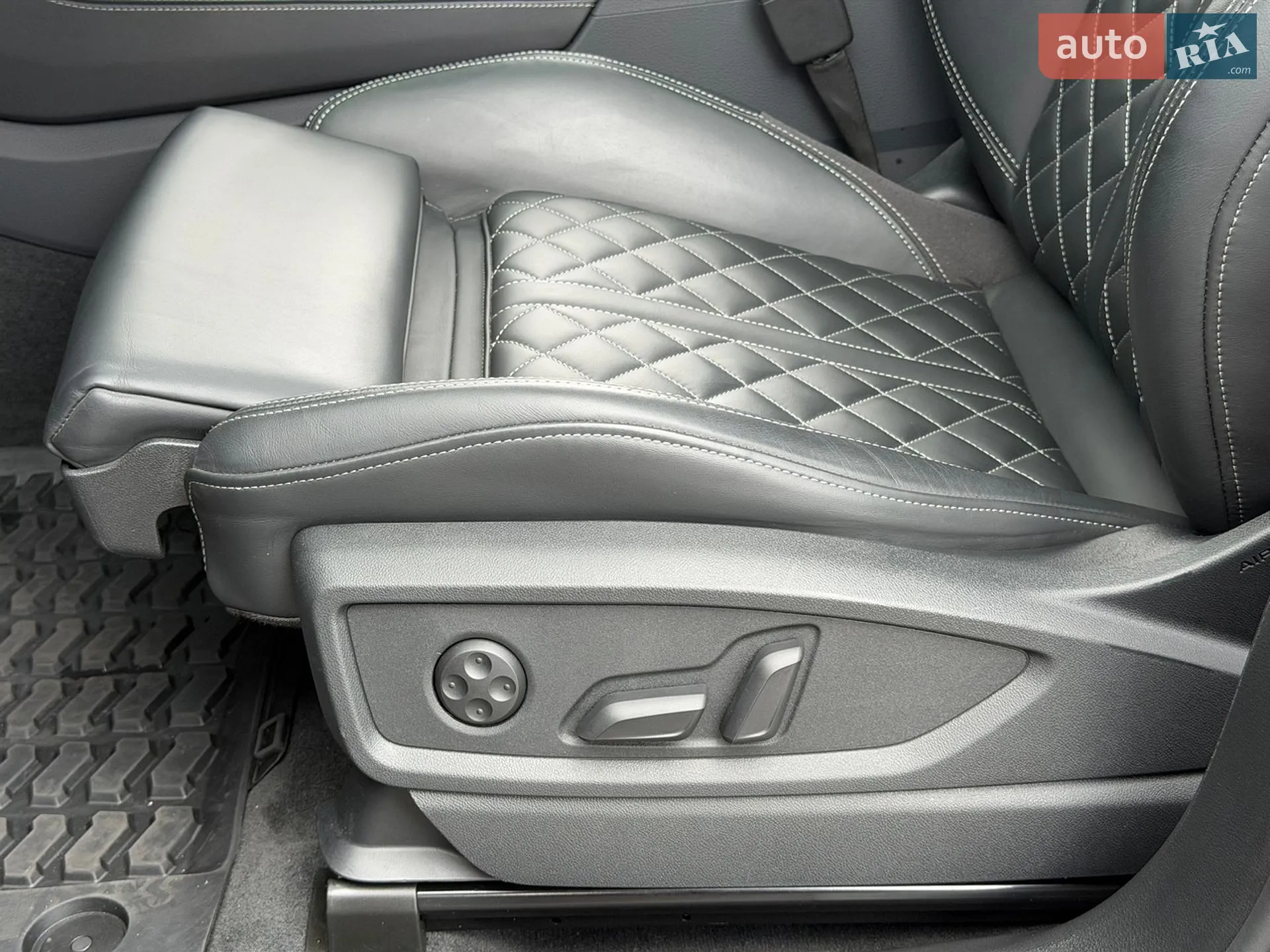 2024 Audi SQ5 - мініатюра 10