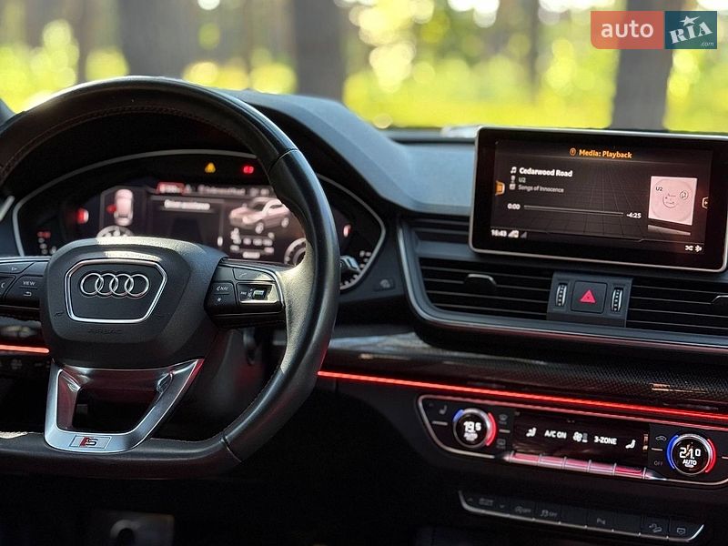 Внедорожник / Кроссовер Audi SQ5 2019 в Киеве