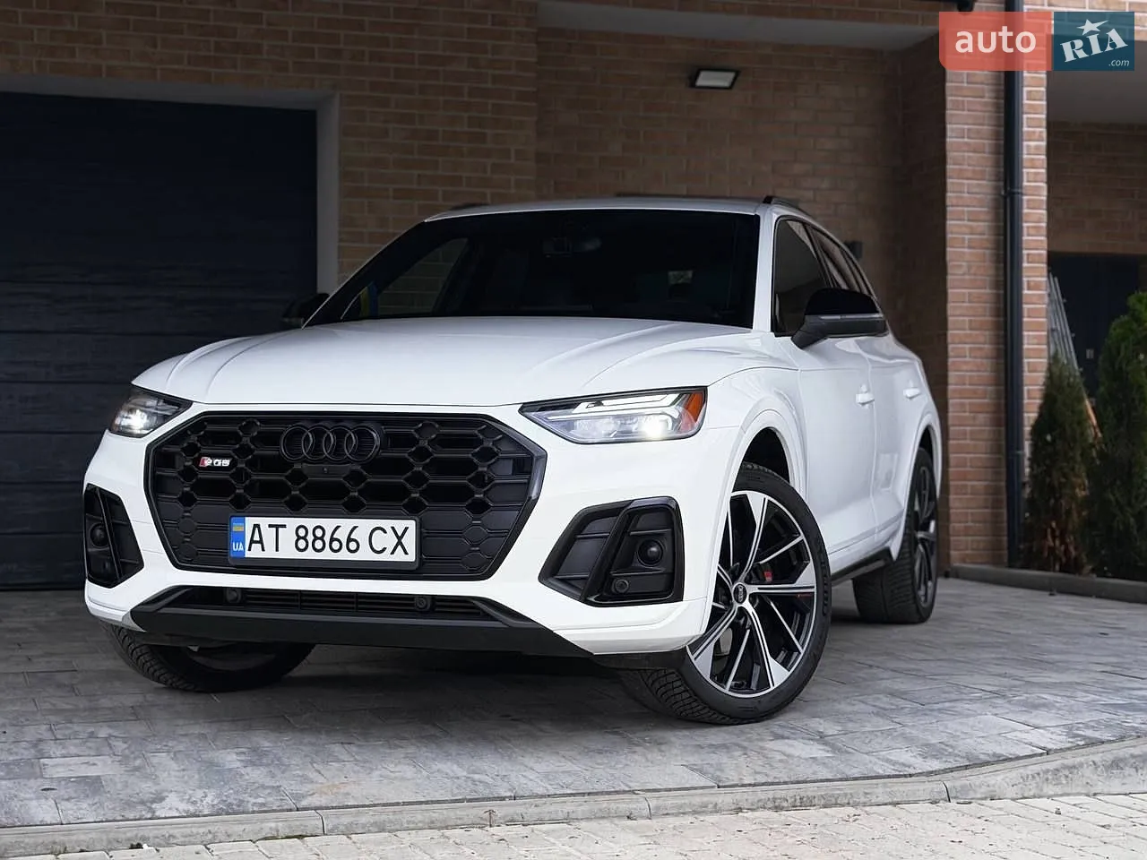 2020 Audi SQ5 - фото 1