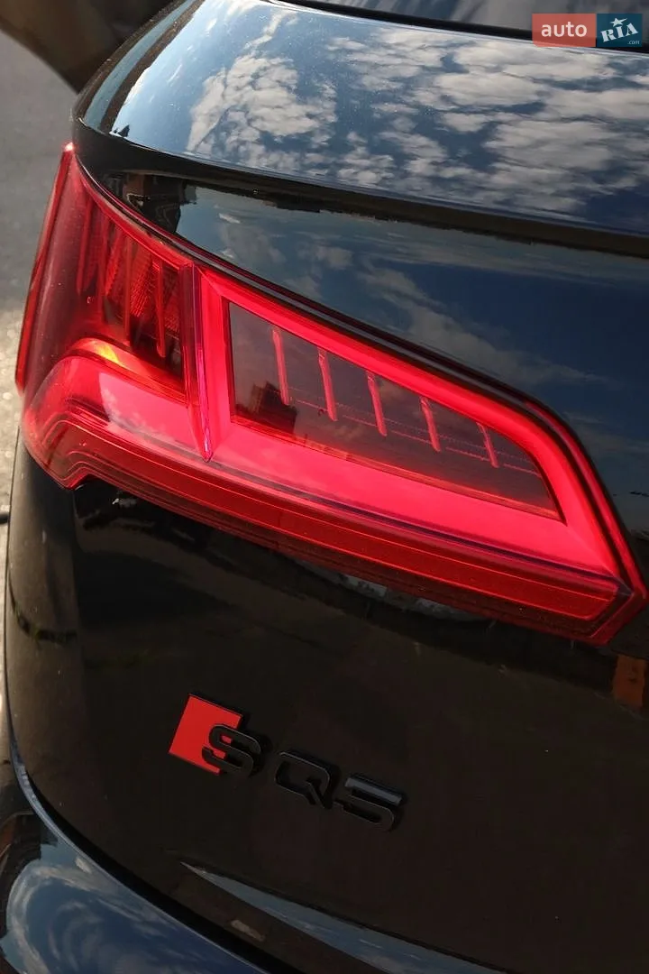 2018 Audi SQ5 - мініатюра 12