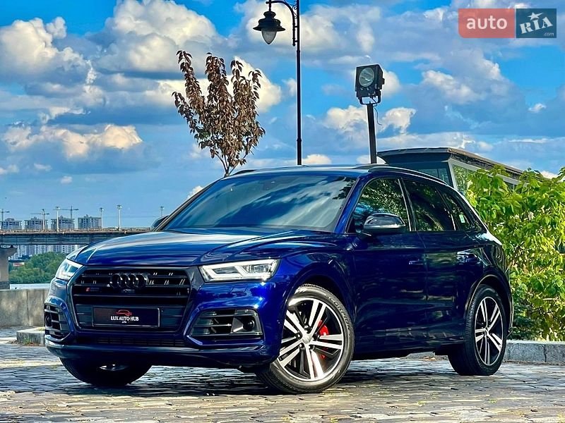 Внедорожник / Кроссовер Audi SQ5 2020 в Киеве