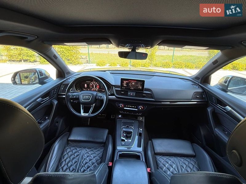 Позашляховик / Кросовер Audi SQ5 2017 в Луцьку