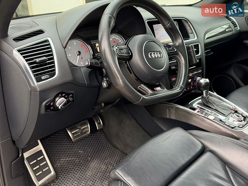 Позашляховик / Кросовер Audi SQ5 2013 в Мукачевому