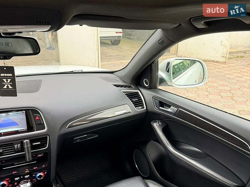 Позашляховик / Кросовер Audi SQ5 2013 в Мукачевому